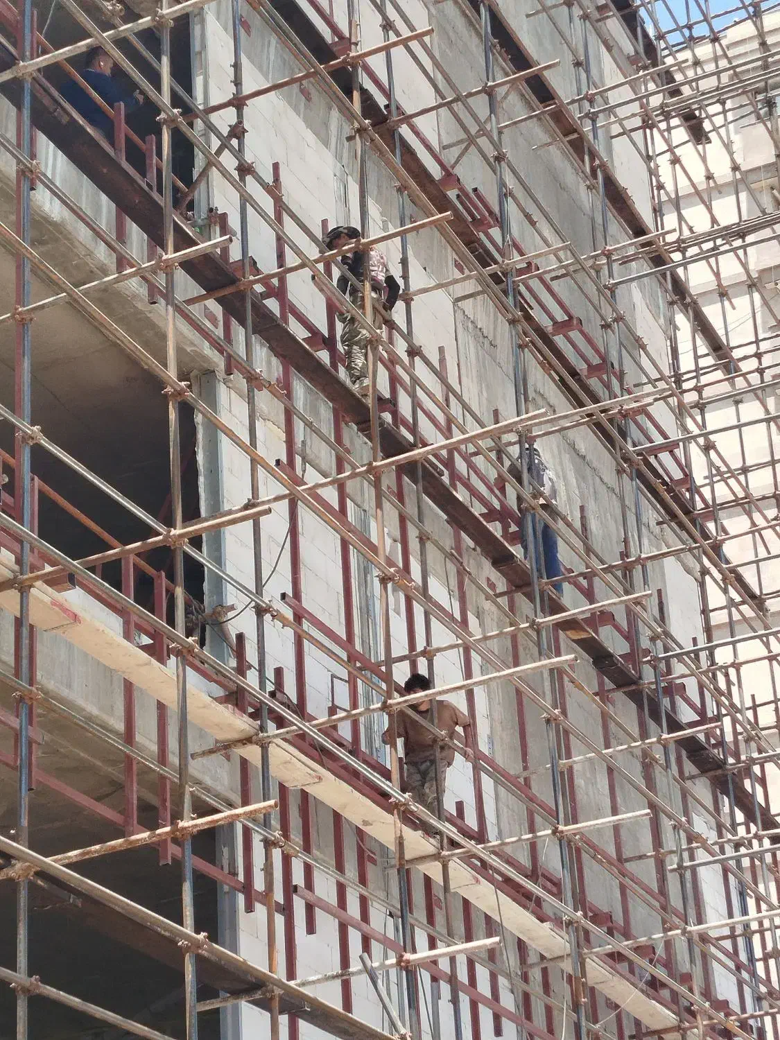 کارگر ساده فوری|استخدام معماری، عمران و ساختمانی|شیراز, شهرک گلدشت حافظ‎|دیوار
