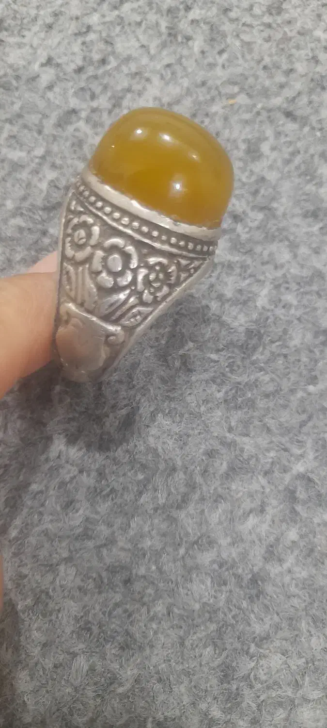 عقیق کله قندی|جواهرات|زابل, |دیوار