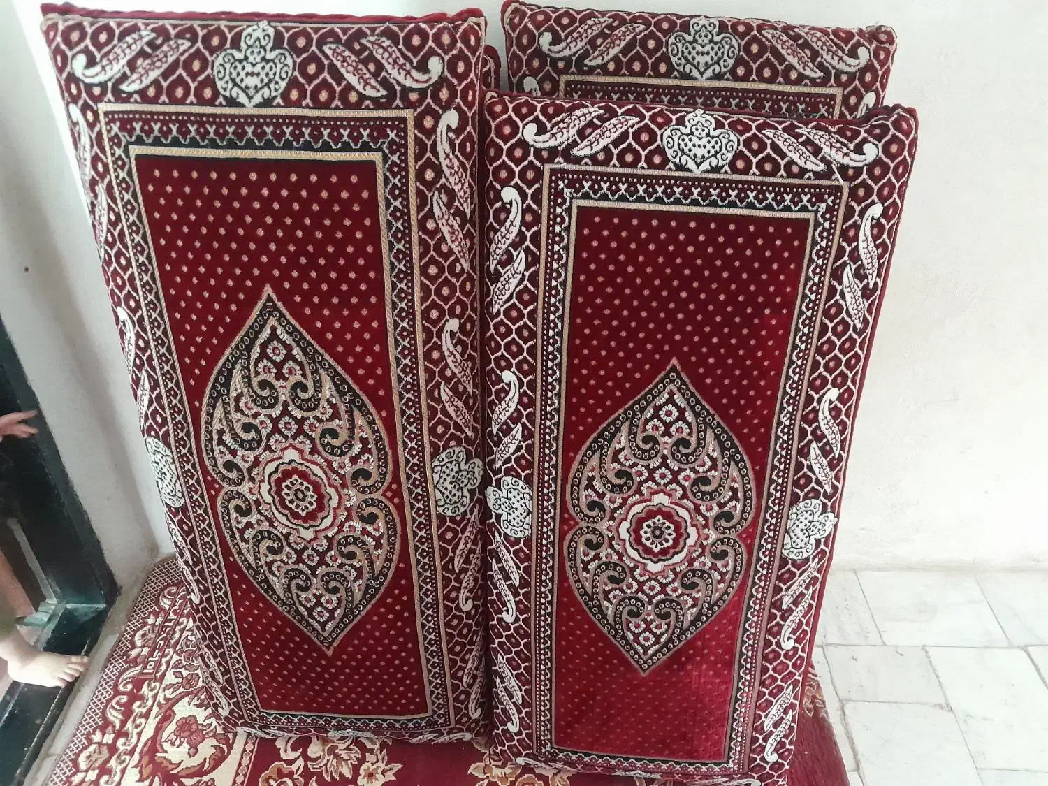 پشتی بزرگ|پشتی|گنبد کاووس, |دیوار