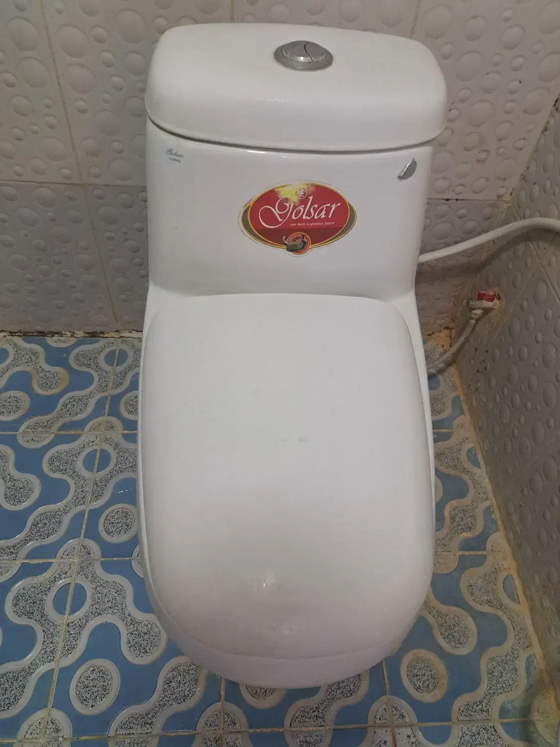 توالت فرنگی و روشویی وسیفون  آینه|لوازم سرویس بهداشتی|سهند, |دیوار