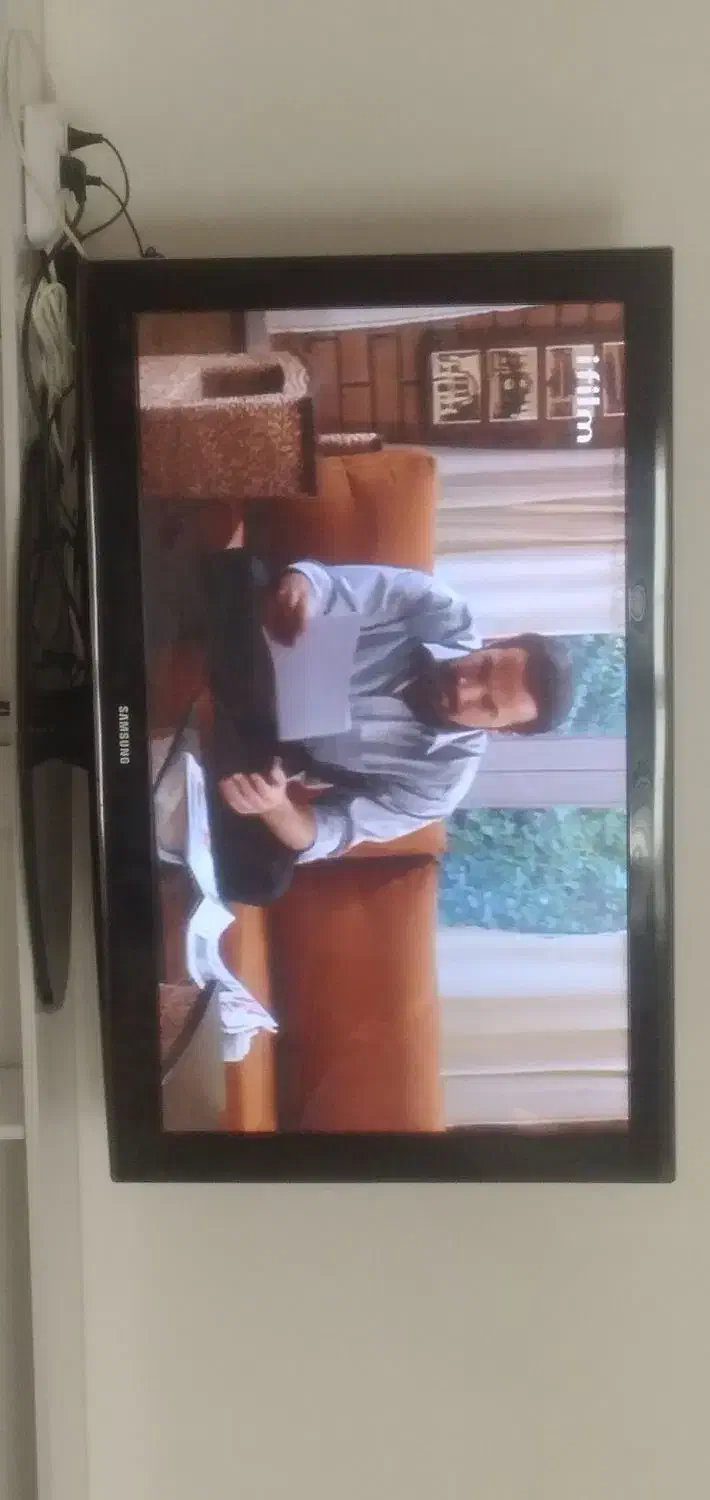 تلویزون سامسونگ ۵۰اینج ال سی دی سالم|تلویزیون و پروژکتور|الشتر, |دیوار