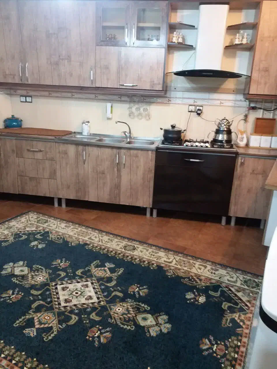 خانه نوساز طبقه دوم راه و حیاط جدا|اجارهٔ خانه و ویلا|اشترینان, |دیوار