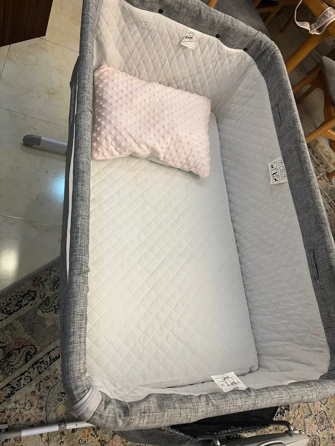 تخت کنار مادری دلیجان در حد نو به خاطر کمبود جا|اسباب و اثاث بچه|تهران, طرشت|دیوار