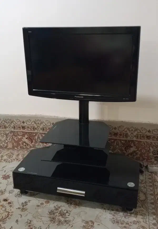 تلوزیون پاناسونیک ۳۲ اینچ|تلویزیون و پروژکتور|اراک, |دیوار