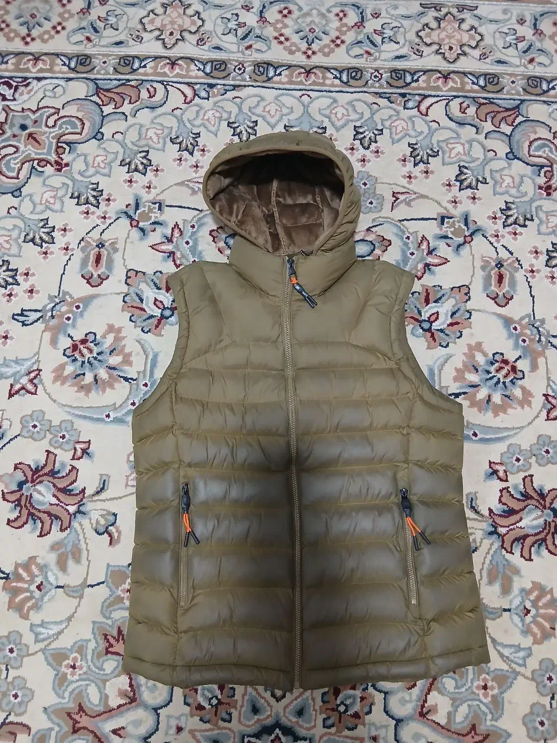 جلیقه در حد نو سایز XL|لباس|مریوان, |دیوار