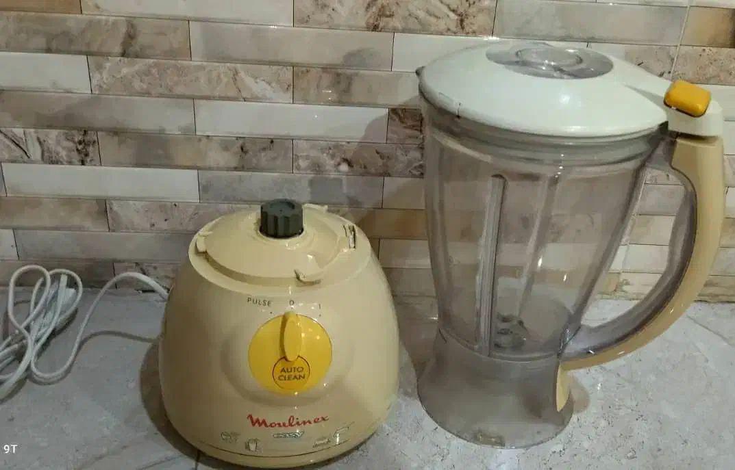 مخلوط کن|آبمیوه‌گیر و آب‌مرکبات‌گیر|بندر انزلی, معلم|دیوار