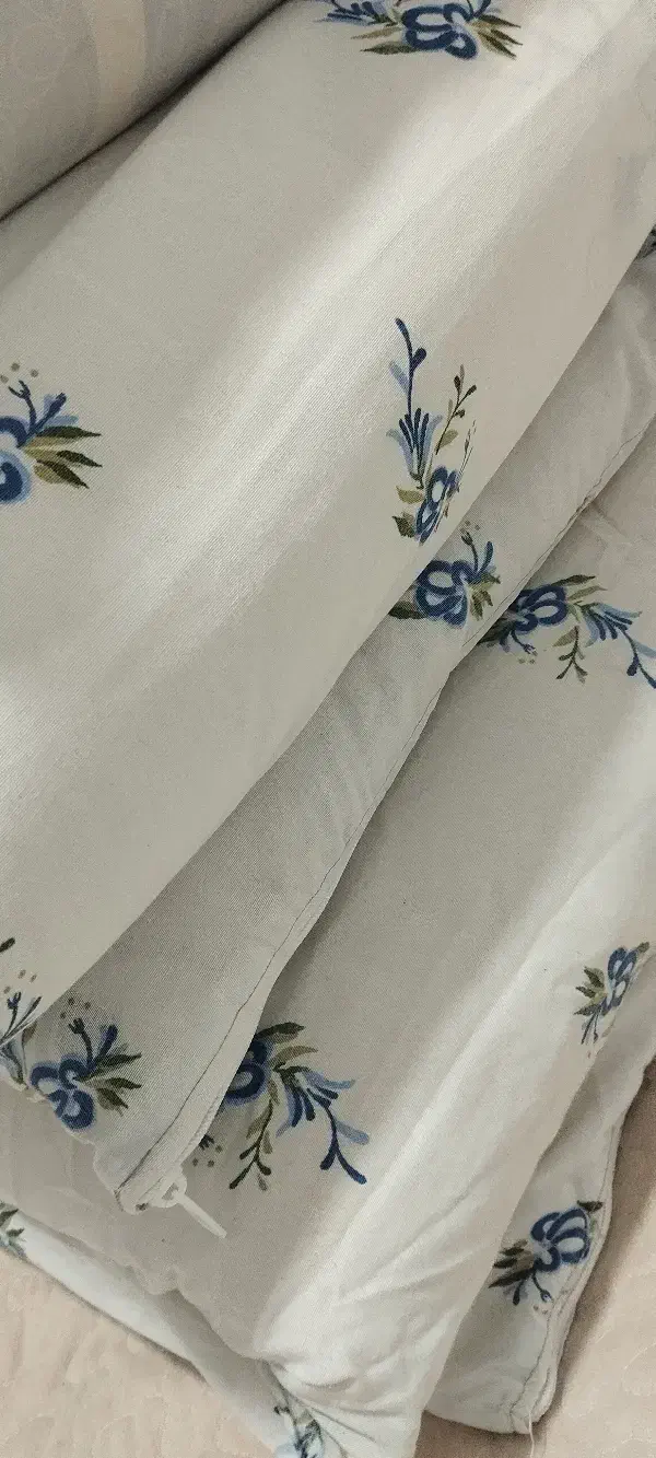 سه عدد تشک|رختخواب، بالش، پتو|ایلام, |دیوار