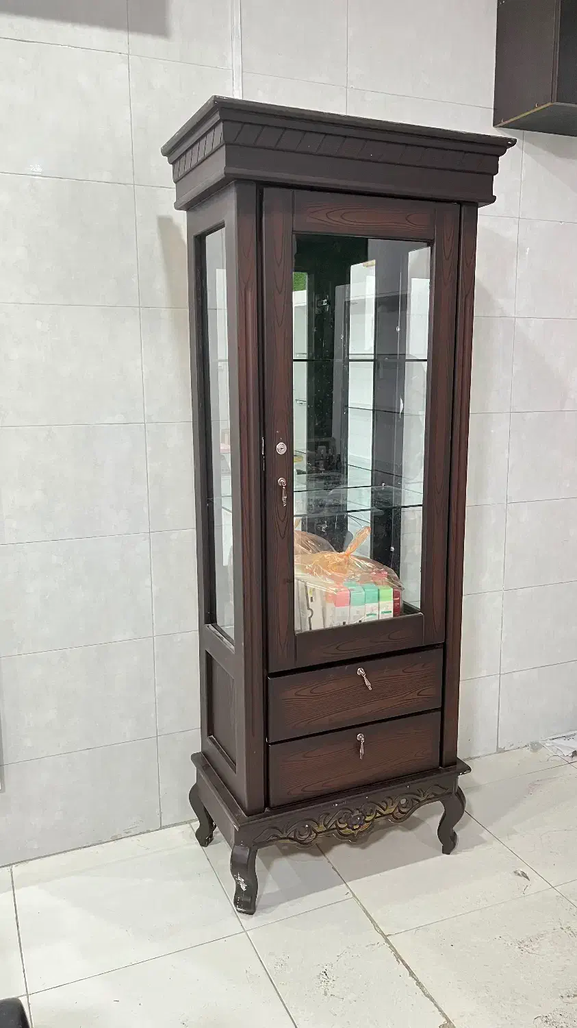 گنجه یا ویترین فروشی|بوفه، ویترین، کنسول|چالوس, |دیوار