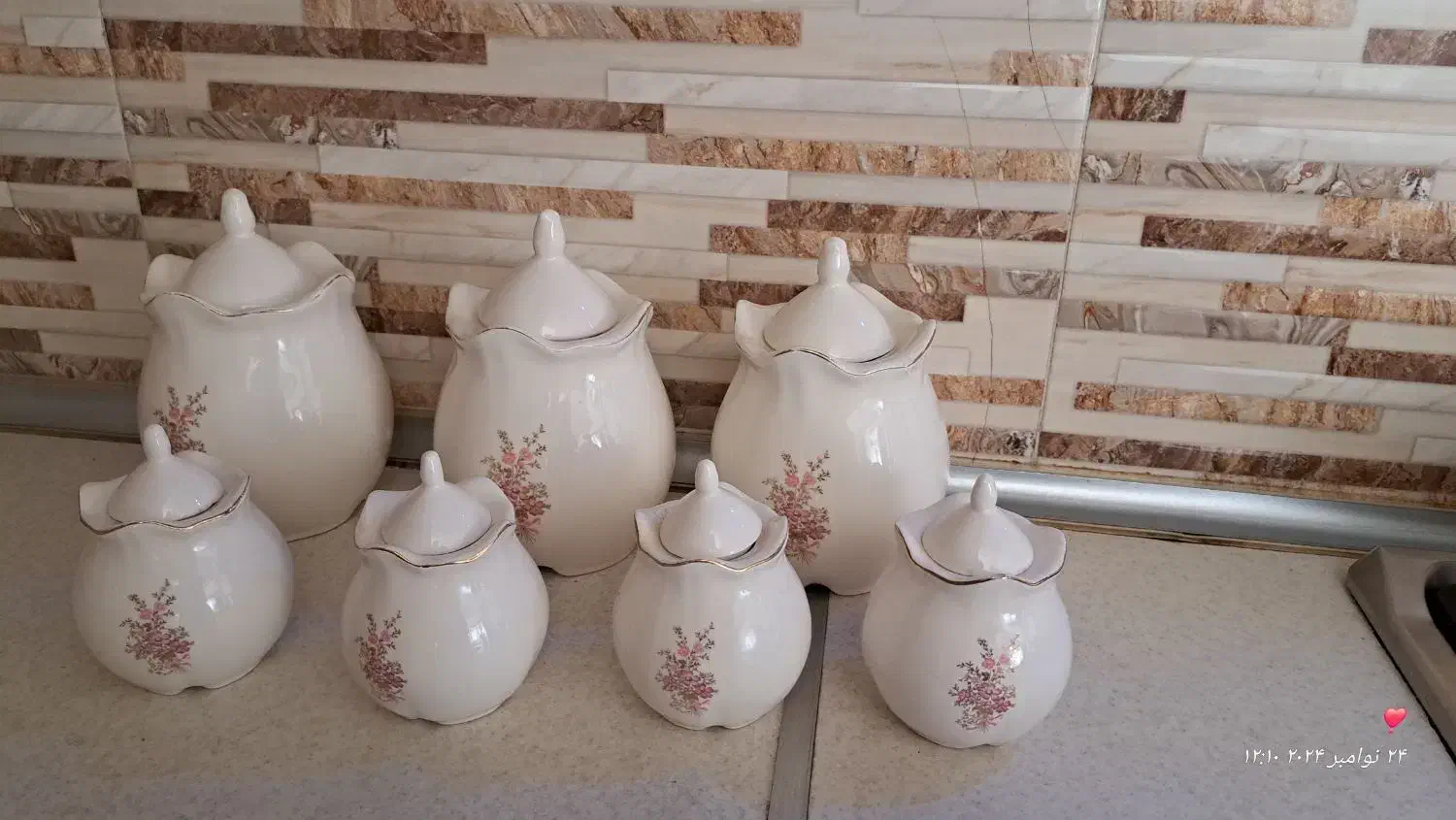 گل میخک|ظروف سرو و پذیرایی|مشهد, ولیعصر (شهرک غرب)|دیوار