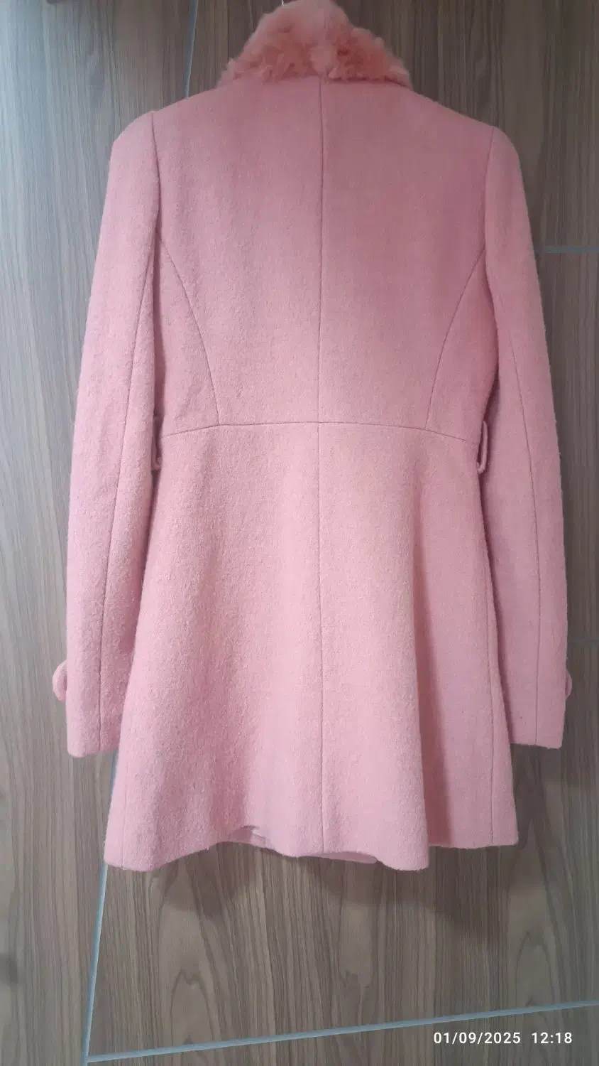 پالتو دخترانه شیک وزیبا|کفش و لباس بچه|مبارکه, |دیوار