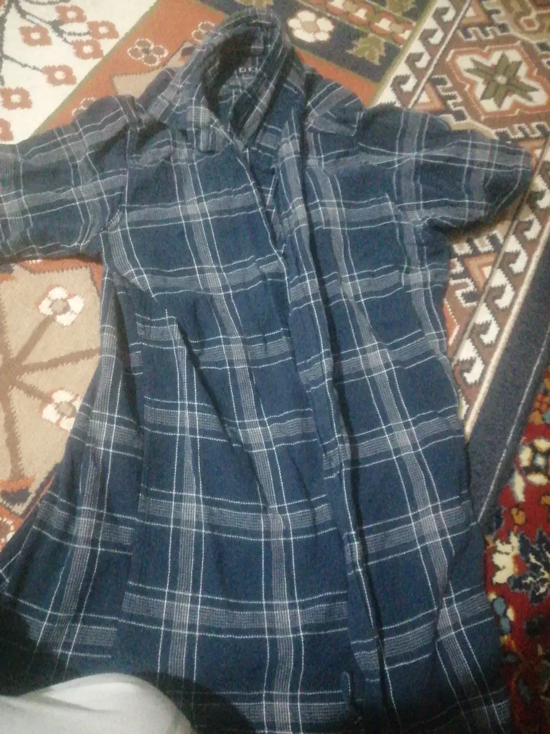 لباس بزرگ و کوچک فقط تو کیسه بوده چروک شده|لباس|تربتحیدریه, شهید قرنی|دیوار