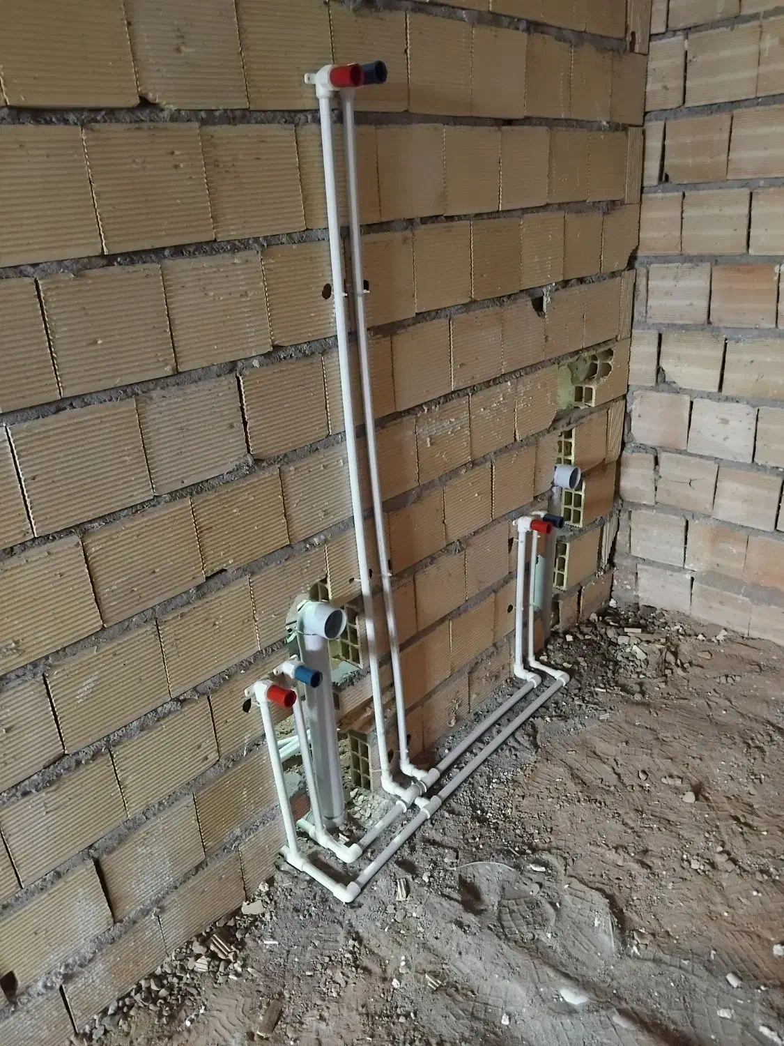 لوله کشی ساختمان پکیج و سرد و گرم و پلیکا و...|خدمات پیشه و مهارت|تبریز, |دیوار