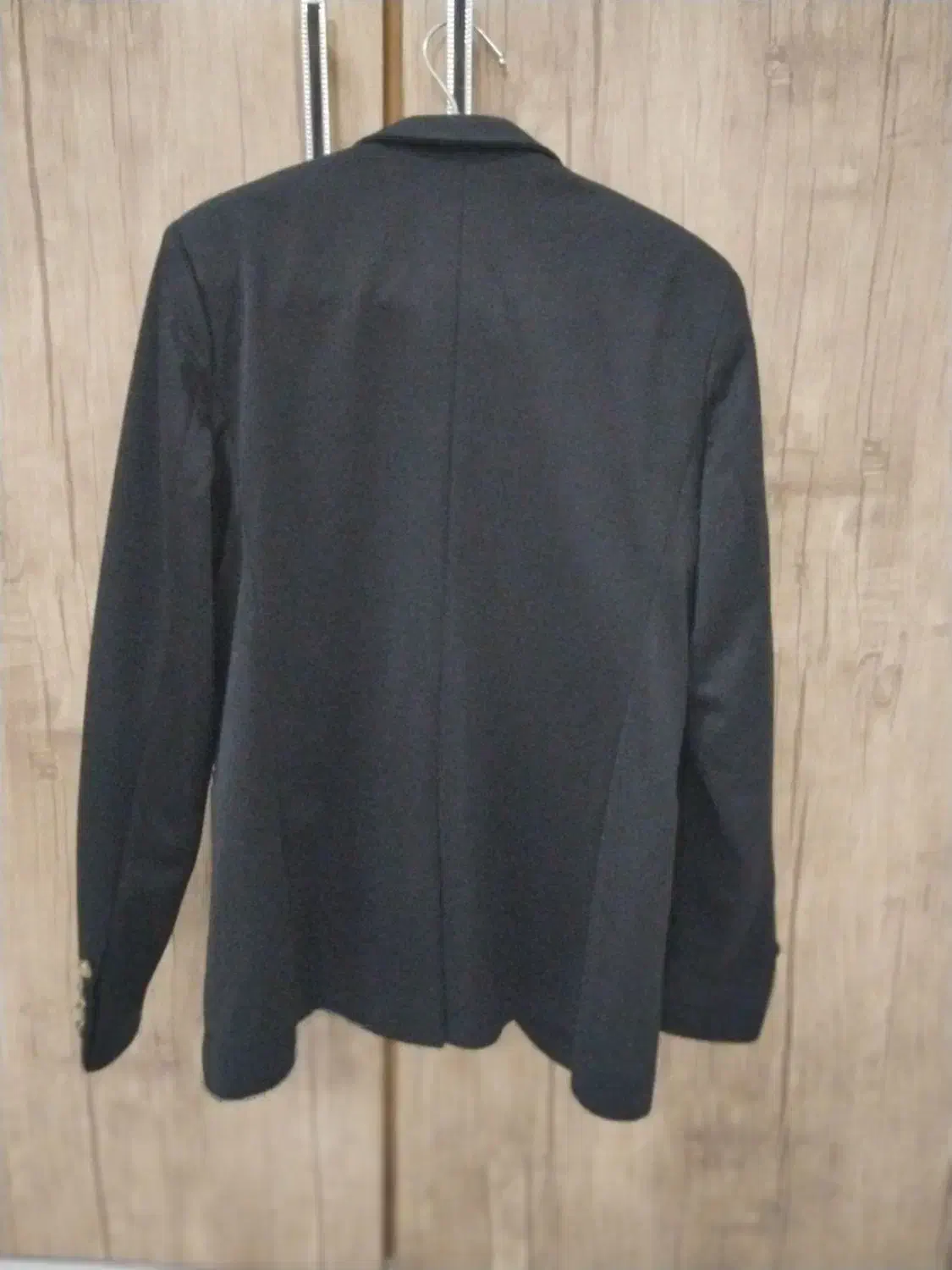 کت مجلسی|لباس|رشت, احمد گوراب|دیوار