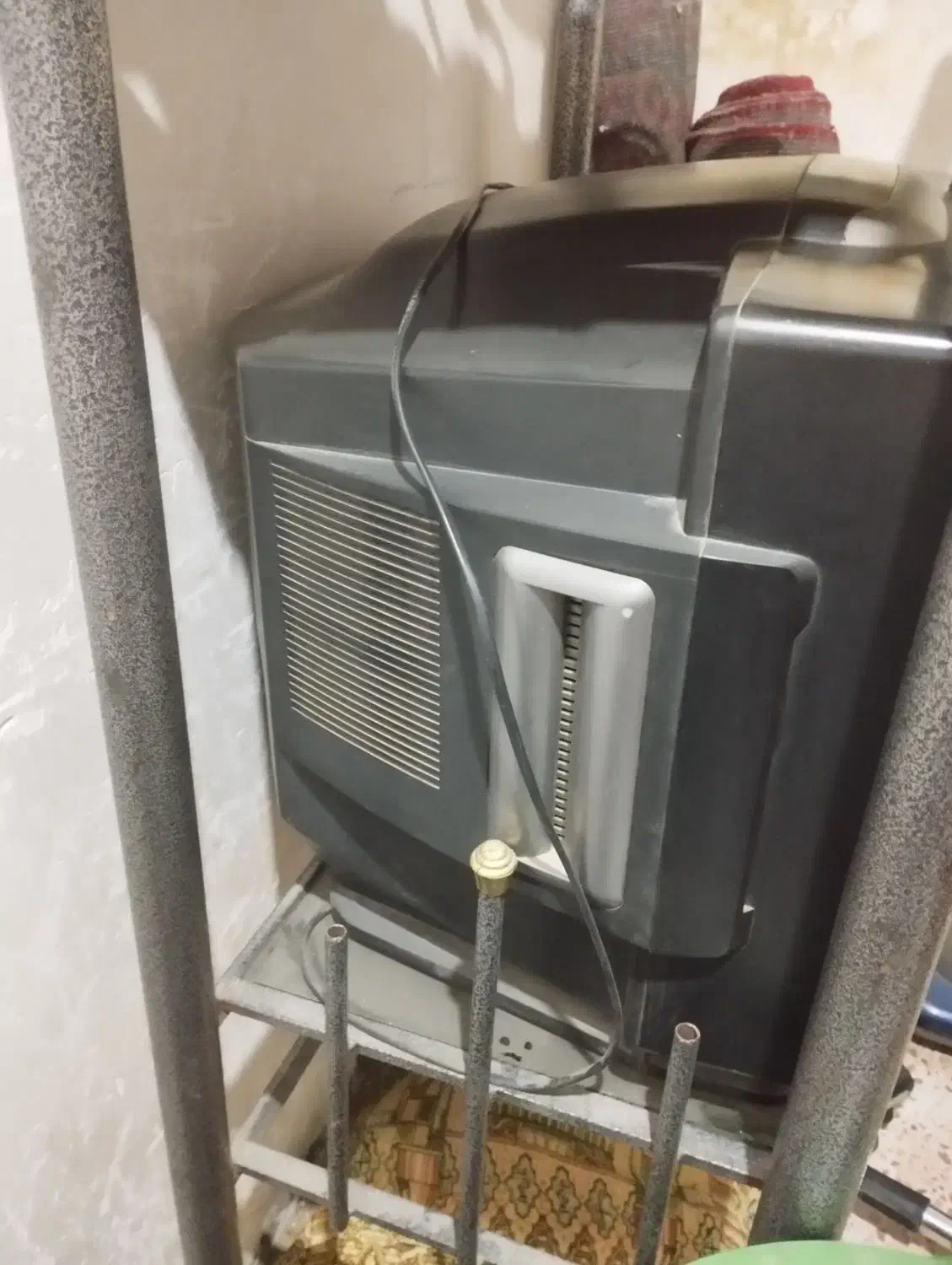 تلویزیون رنگی پارس|تلویزیون و پروژکتور|اهواز, شهرک رزمندگان|دیوار