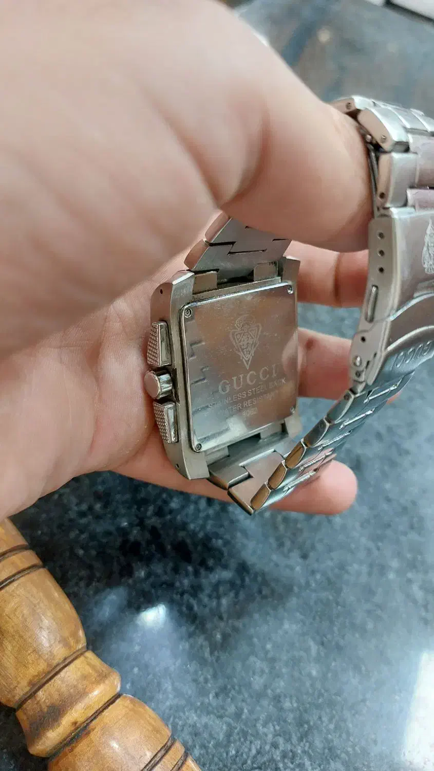 ساعت مارک گوچی|ساعت|خوی, |دیوار