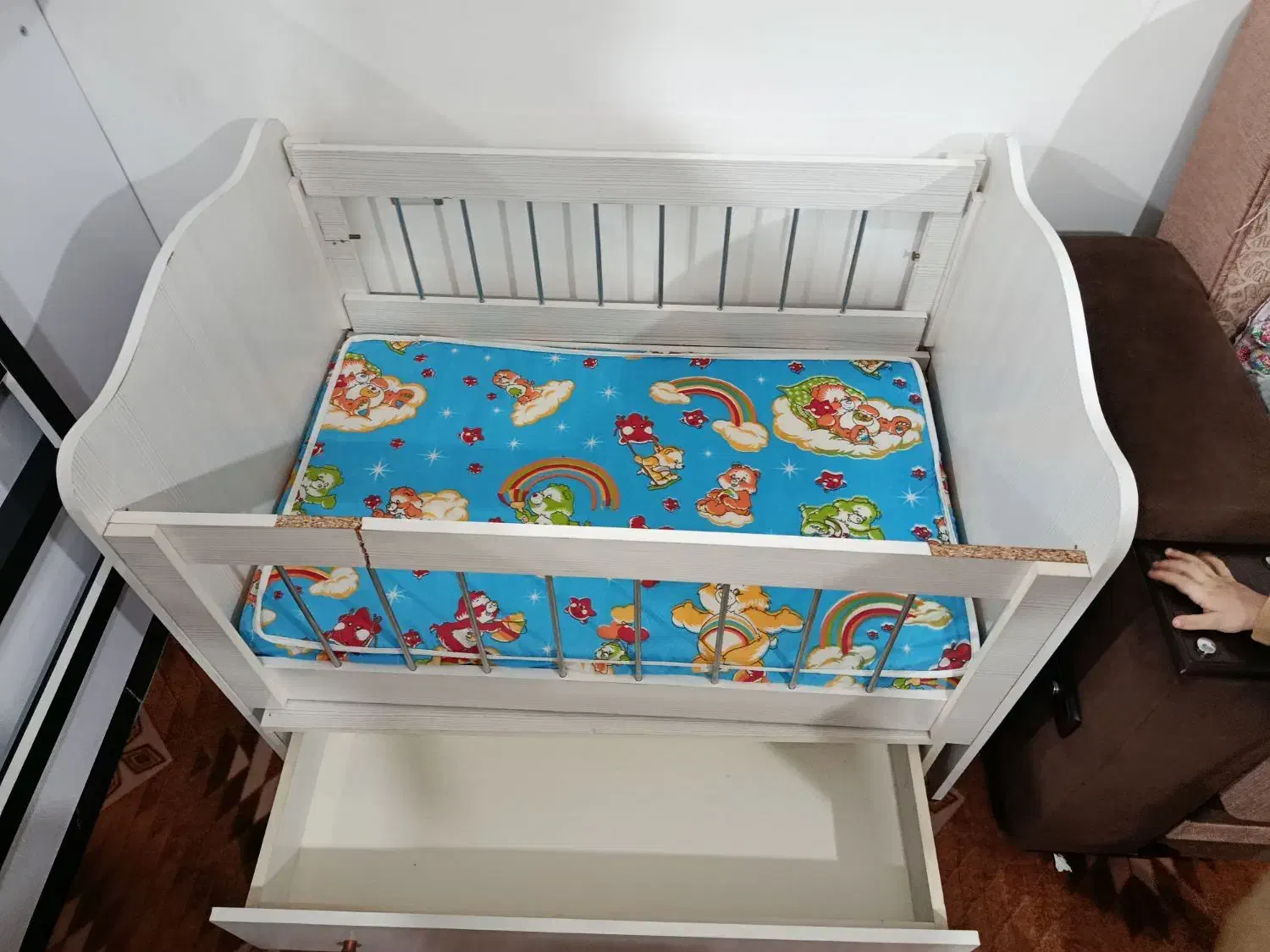 تخت خواب بچه|تخت و صندلی بچه|تالش, هشتپر|دیوار