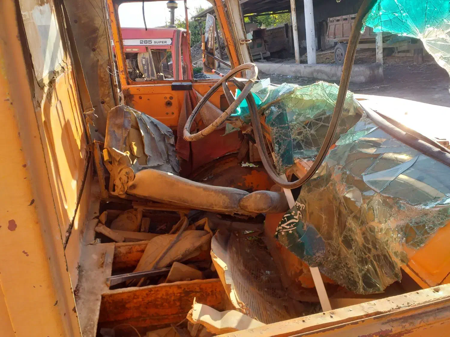 اتاق بنز۱۹۲۱|خودرو سنگین|گنبد کاووس, |دیوار