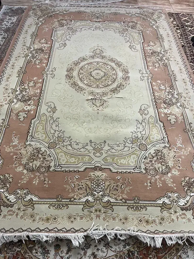 یک جفت فرش ماشینی کارکرده یکی کاملا سالم|فرش|تبریز, |دیوار