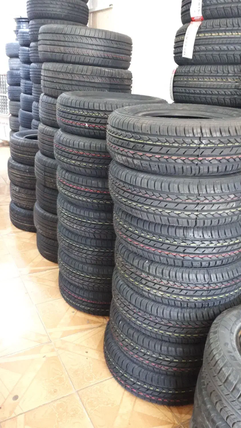 لاستیک بارز و کویر قیمت دولتی|قطعات یدکی و لوازم جانبی|شیراز, فرگاز|دیوار