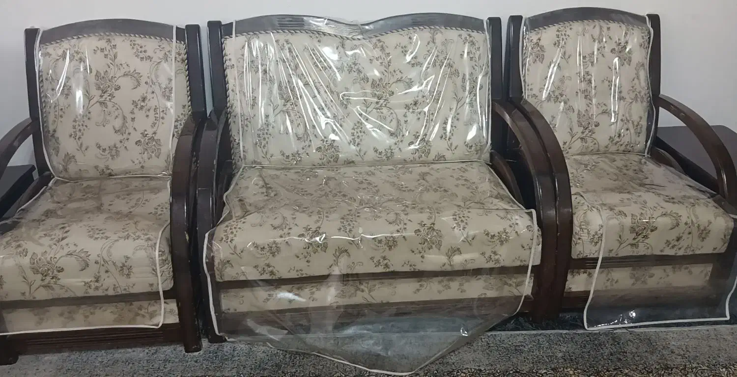 مبل ۸ نفره کاملا نو سالم تمیز وسالم|مبلمان خانگی و میز عسلی|لنجان, |دیوار