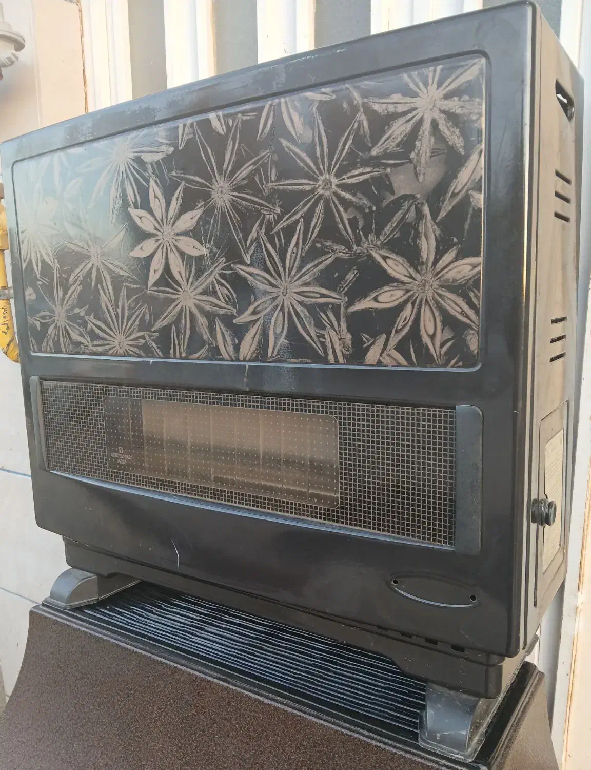 تعداد۲عددبخاری شومینه و بخاری سپاهان گاز  ۱۱۰۰۰|بخاری، هیتر، شومینه|کبودرآهنگ, |دیوار