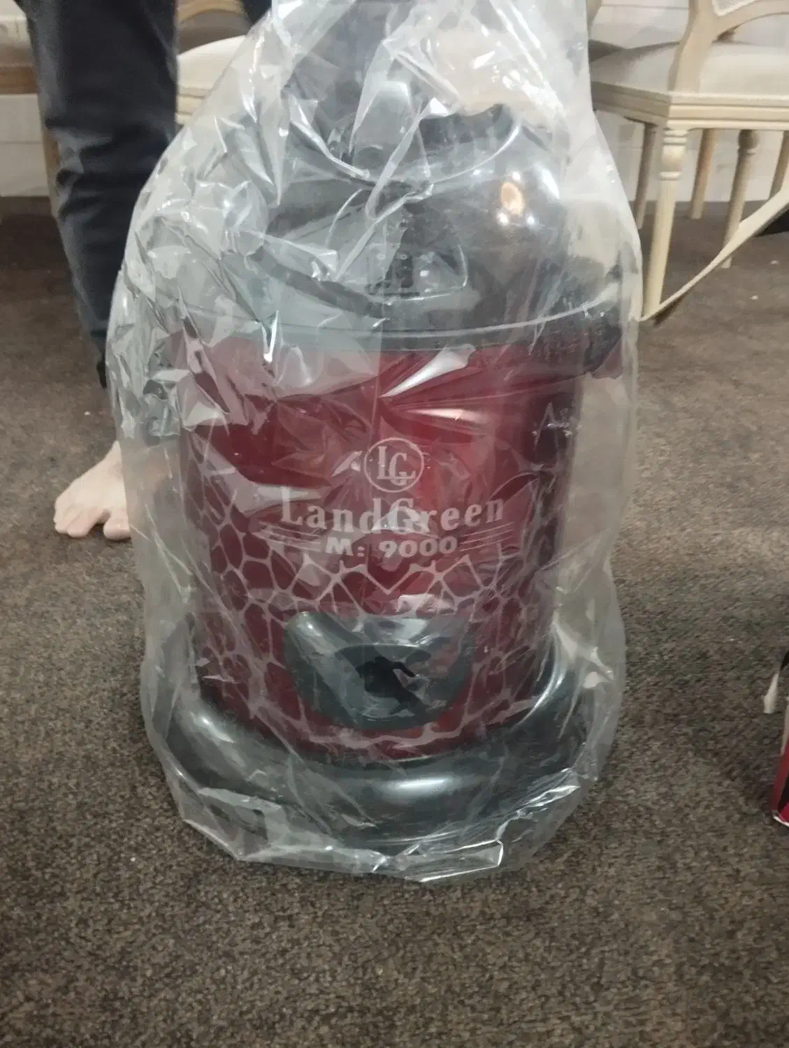 جارو برقی سطلی ال جی رنگ زرشکی و مشکی|جاروبرقی، جارو شارژی، بخارشو|قم, شاه سید علی|دیوار