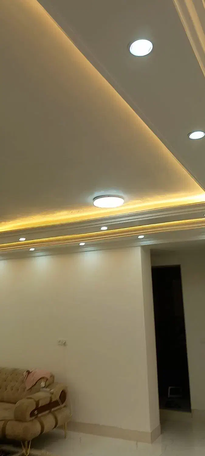 به یک شاگرد ۲تا بنا گچ کاری نیاز داریم روز مزدی|استخدام معماری، عمران و ساختمانی|لیلان, |دیوار