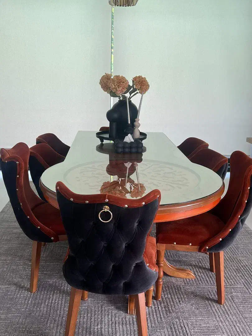 نیز غذاخوری ۸ نفره|میز و صندلی غذاخوری|بندر انزلی, دهکده ساحلی|دیوار