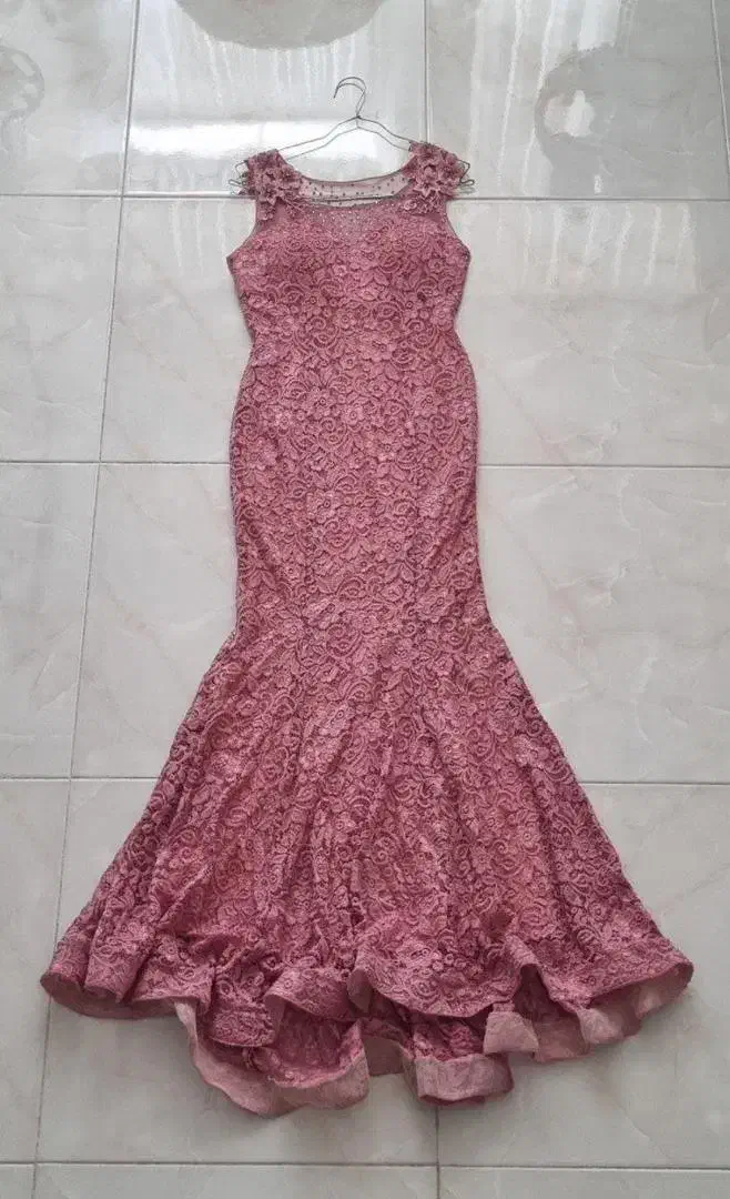 پیراهن مجلسی|لباس|اندیشه, اندیشه فاز ۲|دیوار