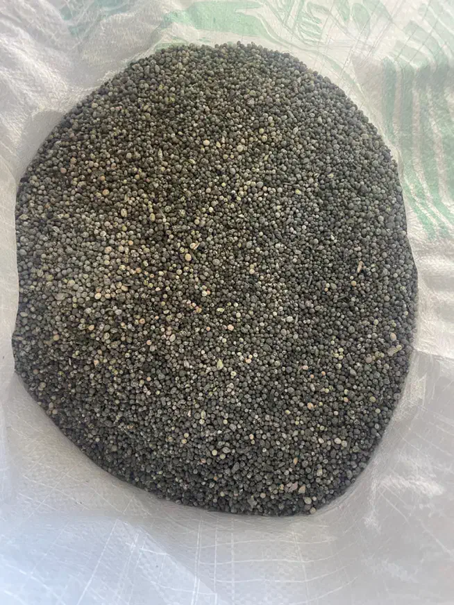 کود کامل سیاه ریشه|خدمات باغبانی و درختکاری|اسدآباد, |دیوار