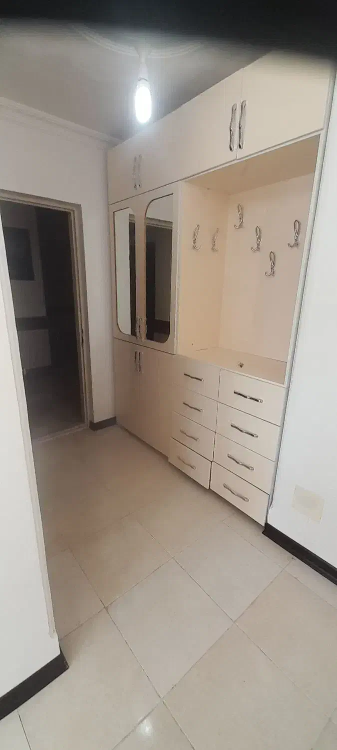 84 متری / محله ۸ / خشک|فروش آپارتمان|قم, پردیسان|دیوار