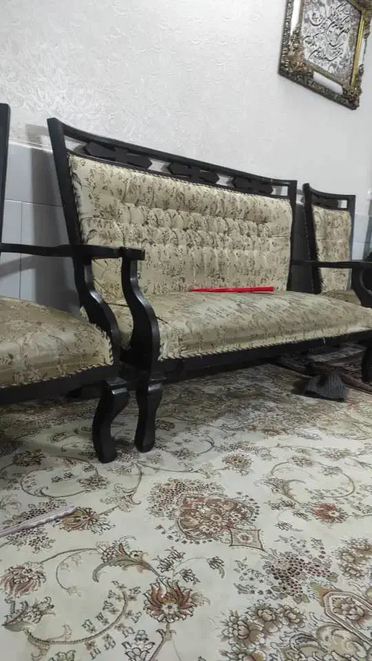 کمدوویترین دخترانه فرش دوعددتخت یک نفره ومبل|تخت و سرویس خواب|اصفهان, جلالیه|دیوار