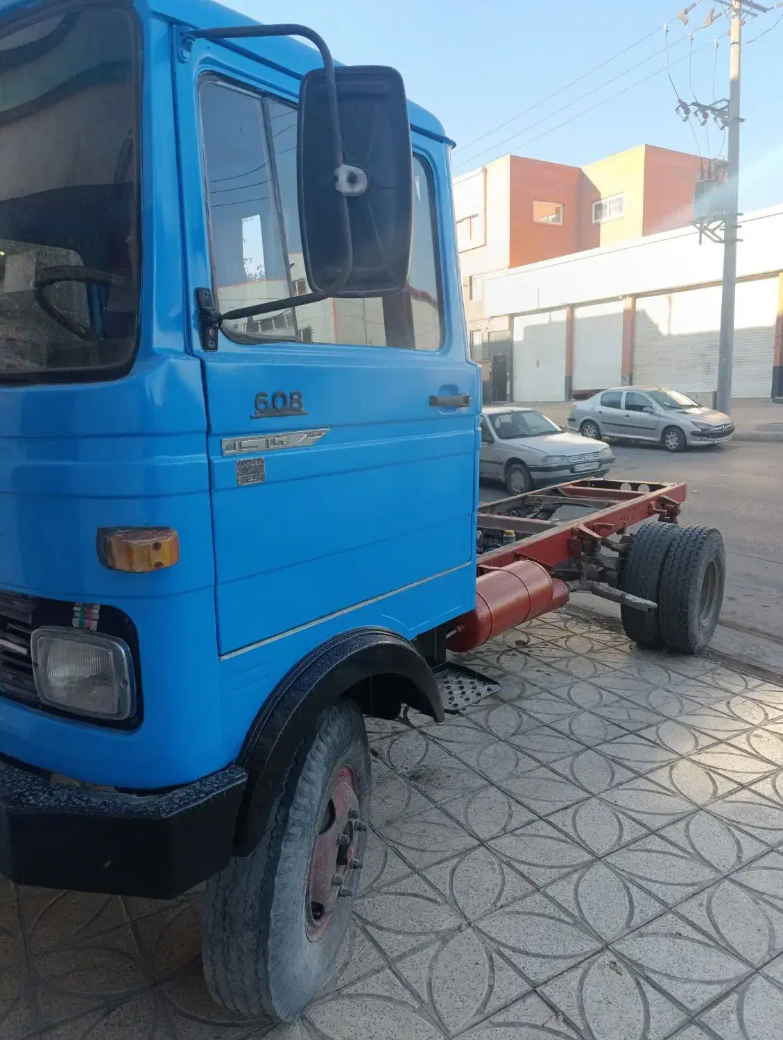 خاور 608 مدل 70 استثنایی عروسک|خودرو سنگین|مشهد, سپاد|دیوار