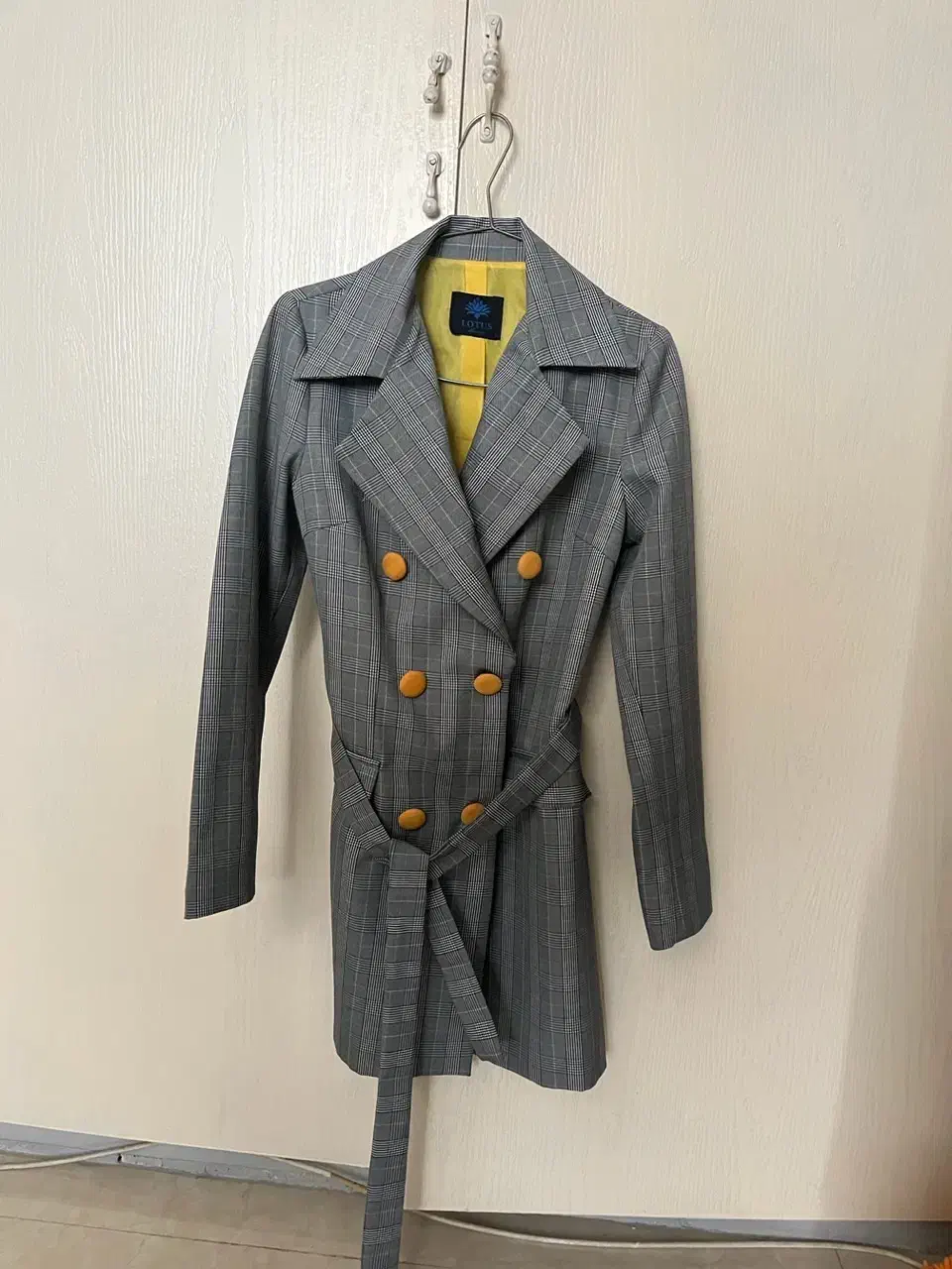 کت شلوار آستردار سایز۳۶ در حد نو|لباس|اندیشه, اندیشه فاز ۴|دیوار