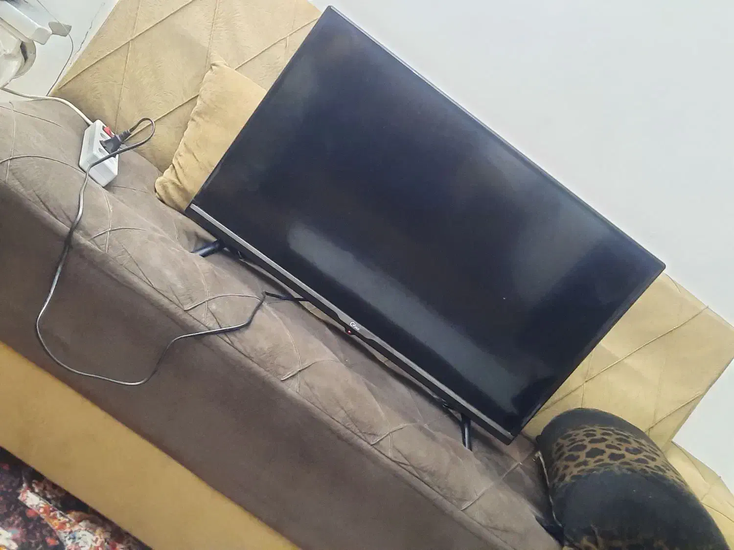 تلویزیون جی پلاس ۳۲اینچ|تلویزیون و پروژکتور|بومهن, |دیوار