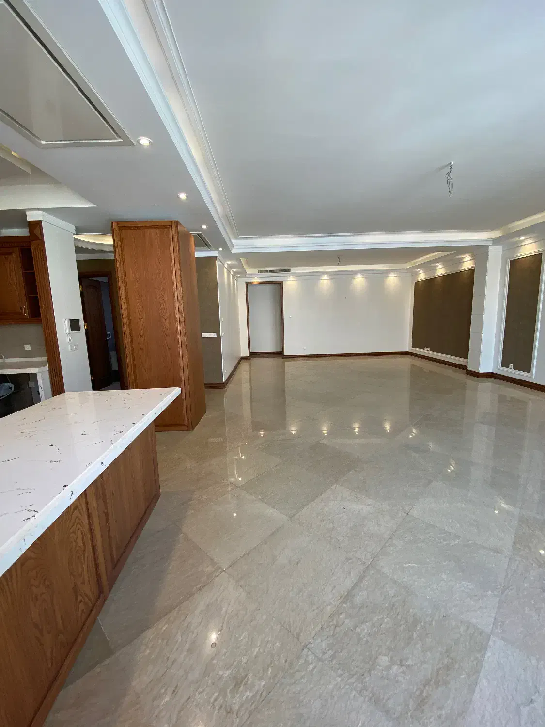 اجاره واحد ۱۶۰متری الهیه ۳خواب نوساز زیر قیمت