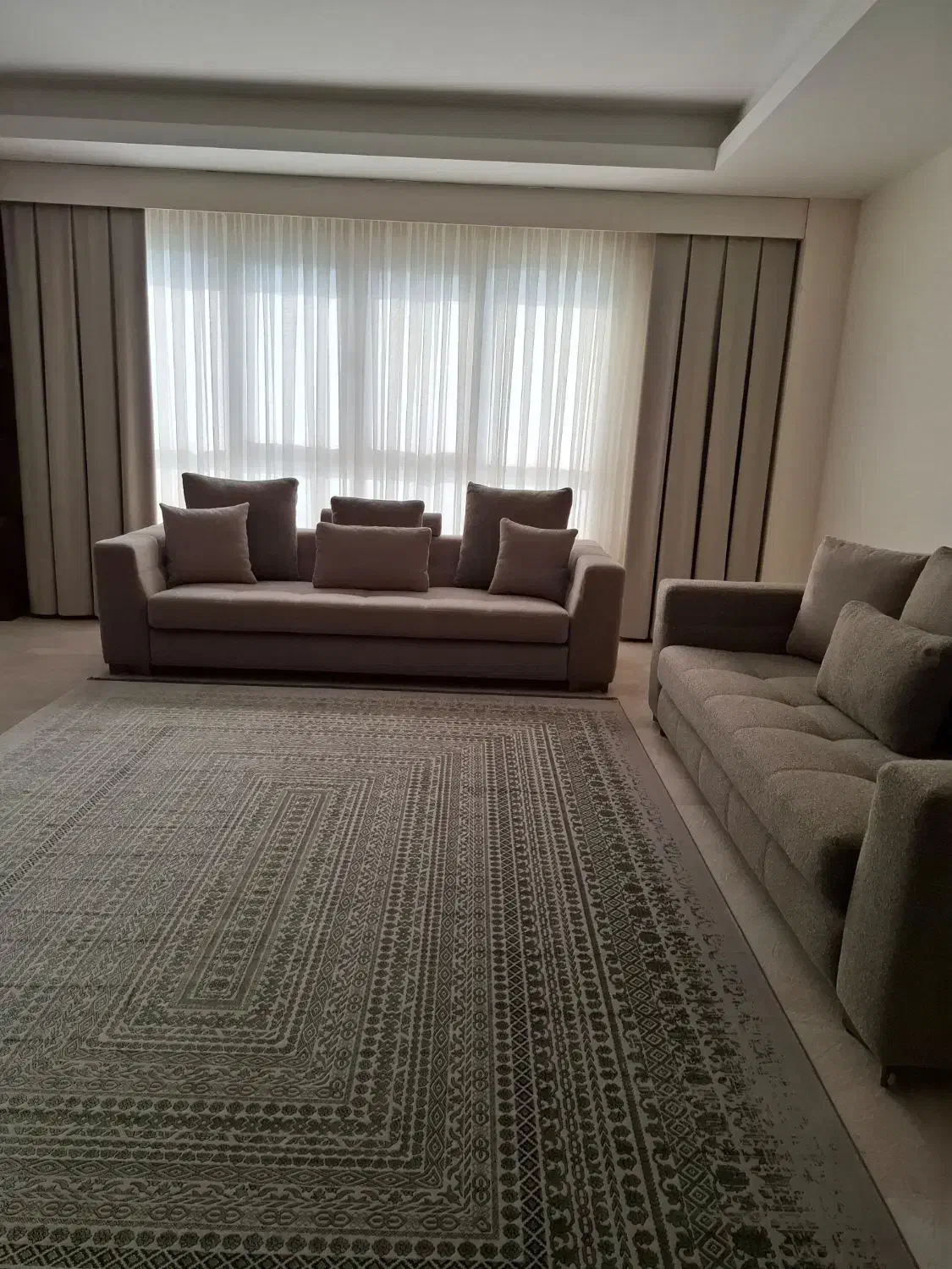 فرش9 متری سیزان آروین نو *فروش فوری زیر قیمت بازار|فرش|بابل, |دیوار