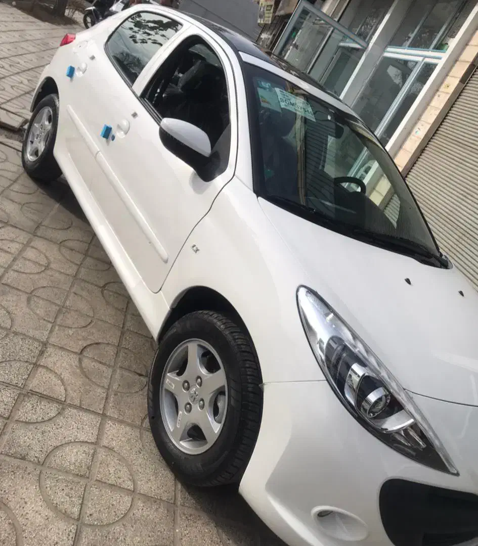 ۲۰۷ پانا مدل ۴۰۲|خودرو سواری و وانت|تربت‌حیدریه, کاشانی|دیوار