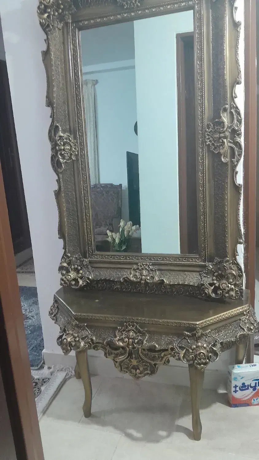 آینه و کنسول|آینه|پرند, فاز ۵|دیوار