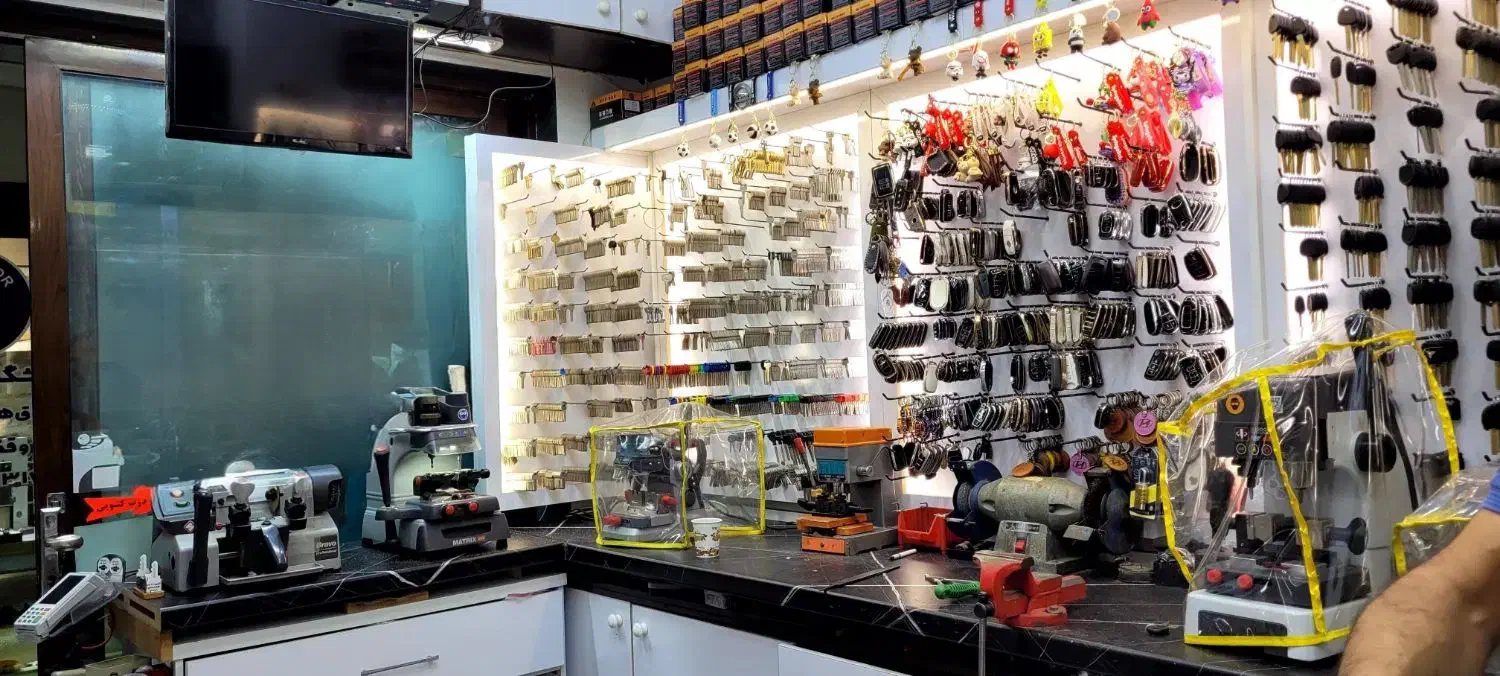 کلید سازی و ابزار ویراق سهرابی|خدمات پیشه و مهارت|کرمانشاه, |دیوار