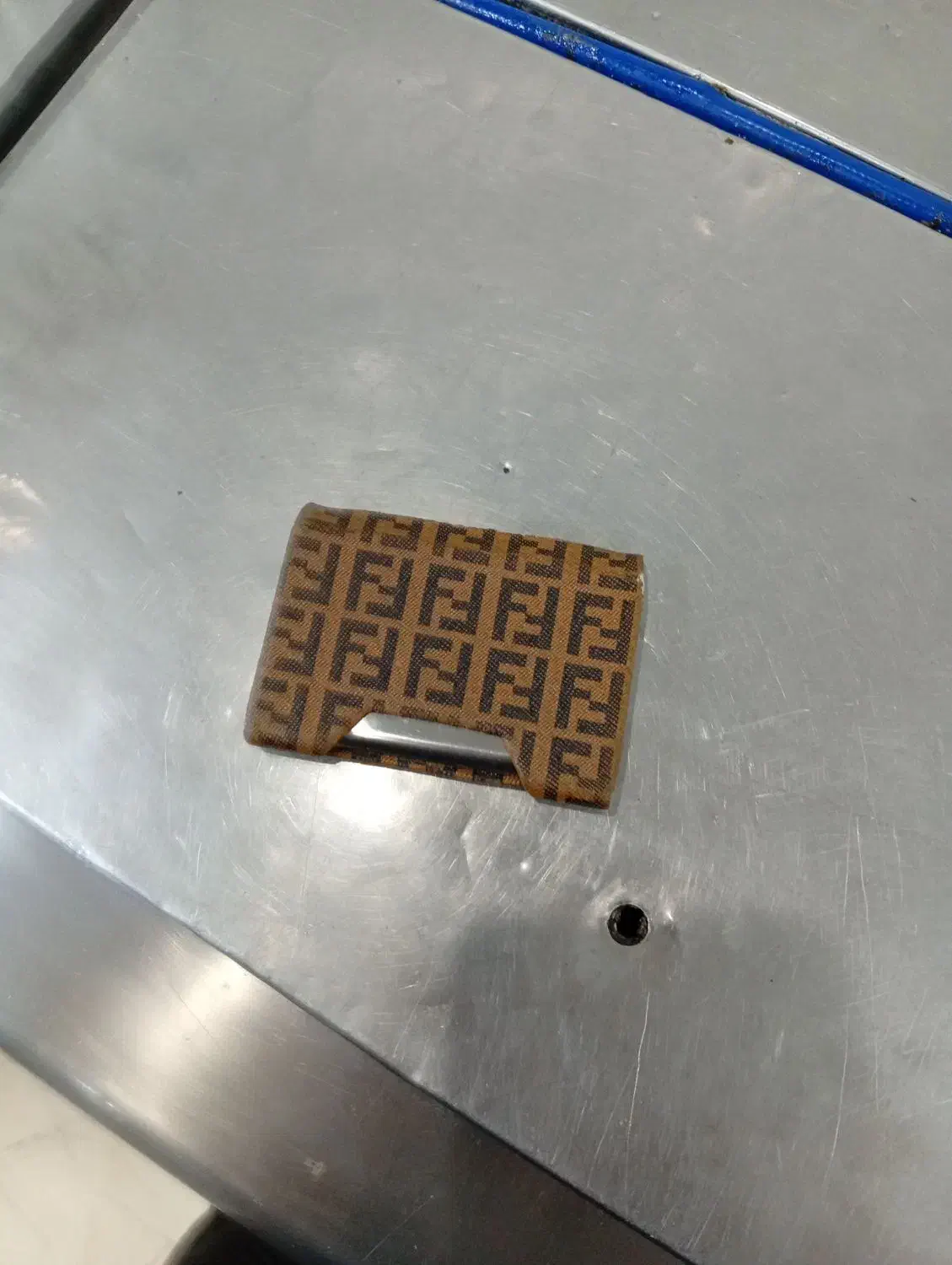 گمشده|اشیا|تبریز, |دیوار