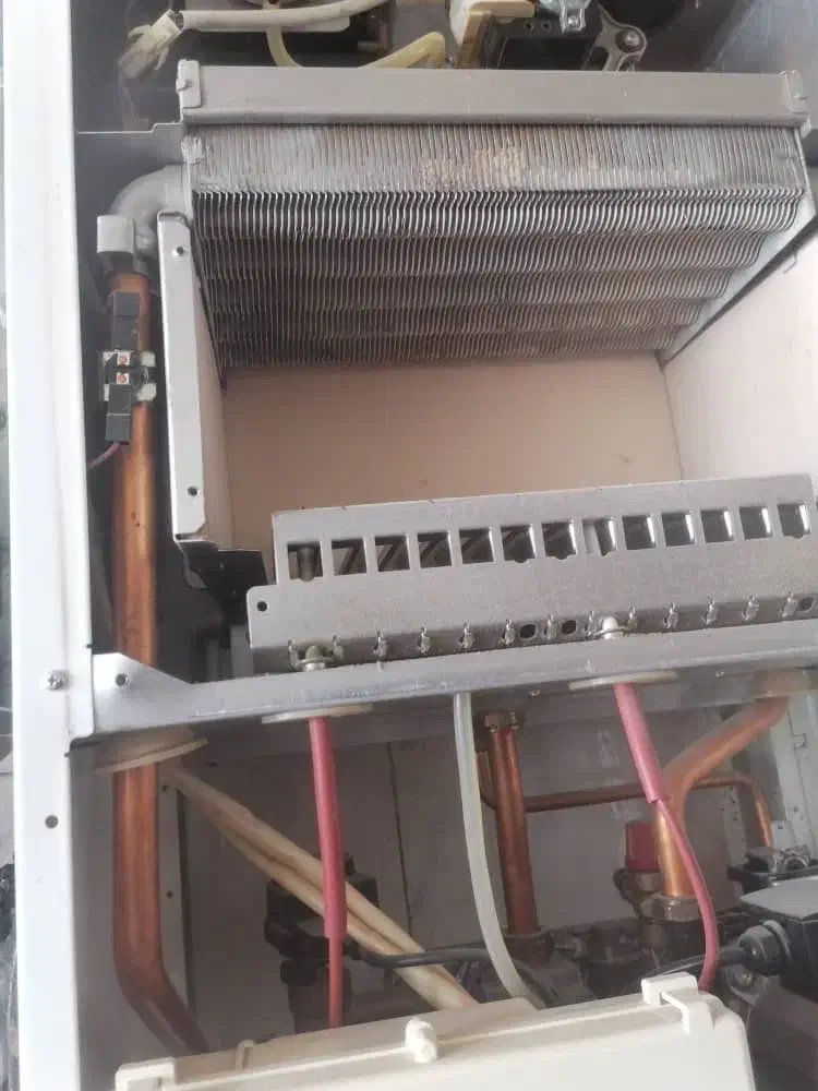 تعمیر و سرویس انواع پکیج آبگرمکن پرند و حومه|آبگرمکن، پکیج، شوفاژ|پرند, فاز ۴|دیوار