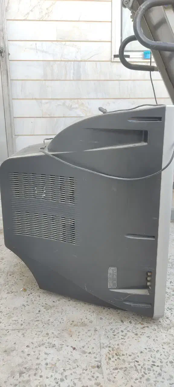 تلویزیون سونی|تلویزیون و پروژکتور|قم, نیروگاه|دیوار