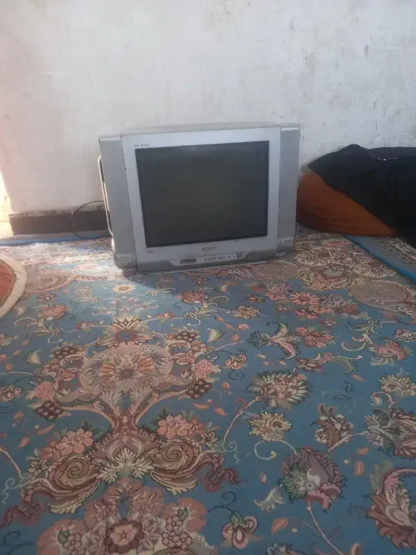 تلویزیون ۲۱،اینچ سامسونگ|تلویزیون و پروژکتور|تفتان, |دیوار