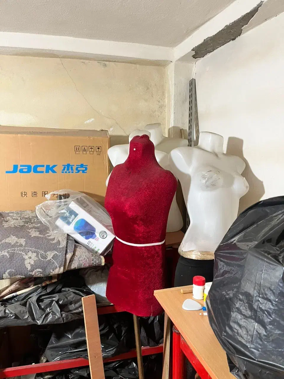 مانکن و چوب لباسی|فروشگاه و مغازه|لنگرود, |دیوار