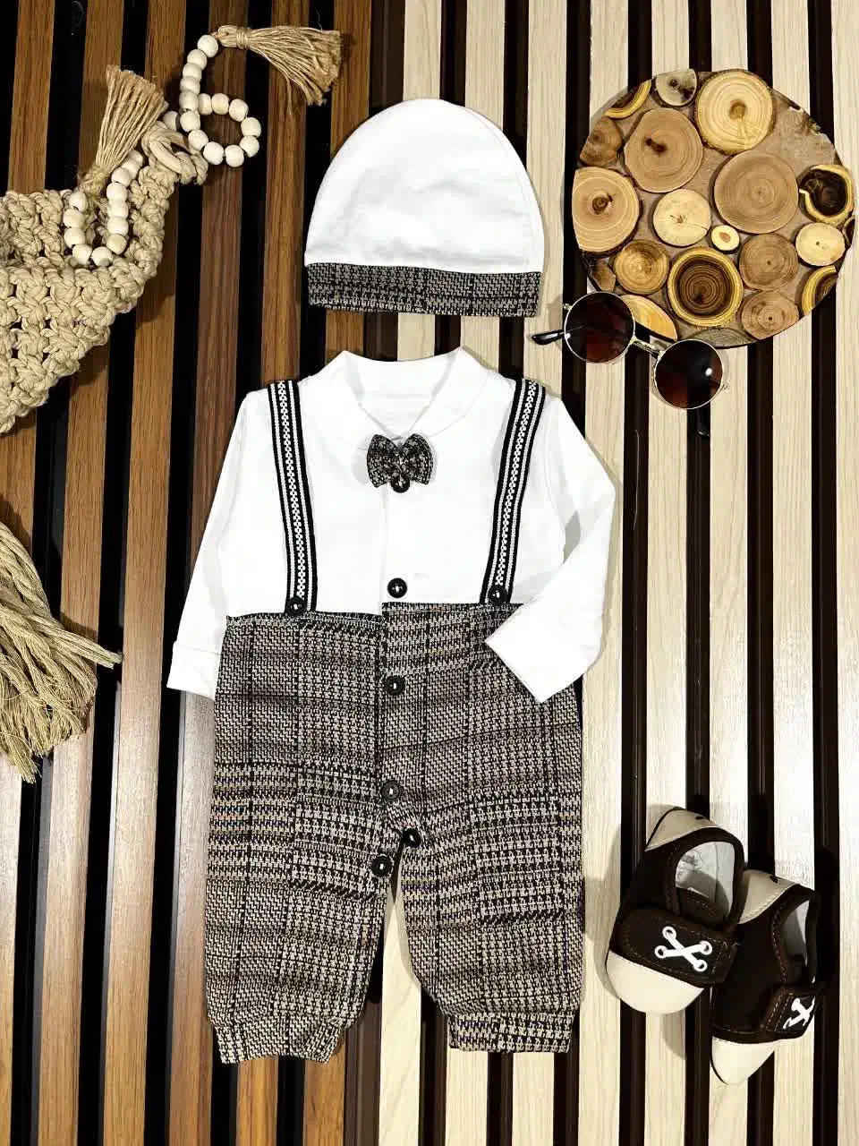 سرهمی های دخترونه و پسرونه مناسب سیسمونی|کفش و لباس بچه|قم, سعادتی|دیوار