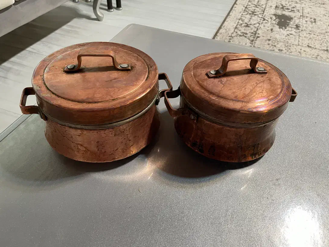 قابلمه مسی|ظروف پخت‌وپز|بندر انزلی, آذربایجان|دیوار