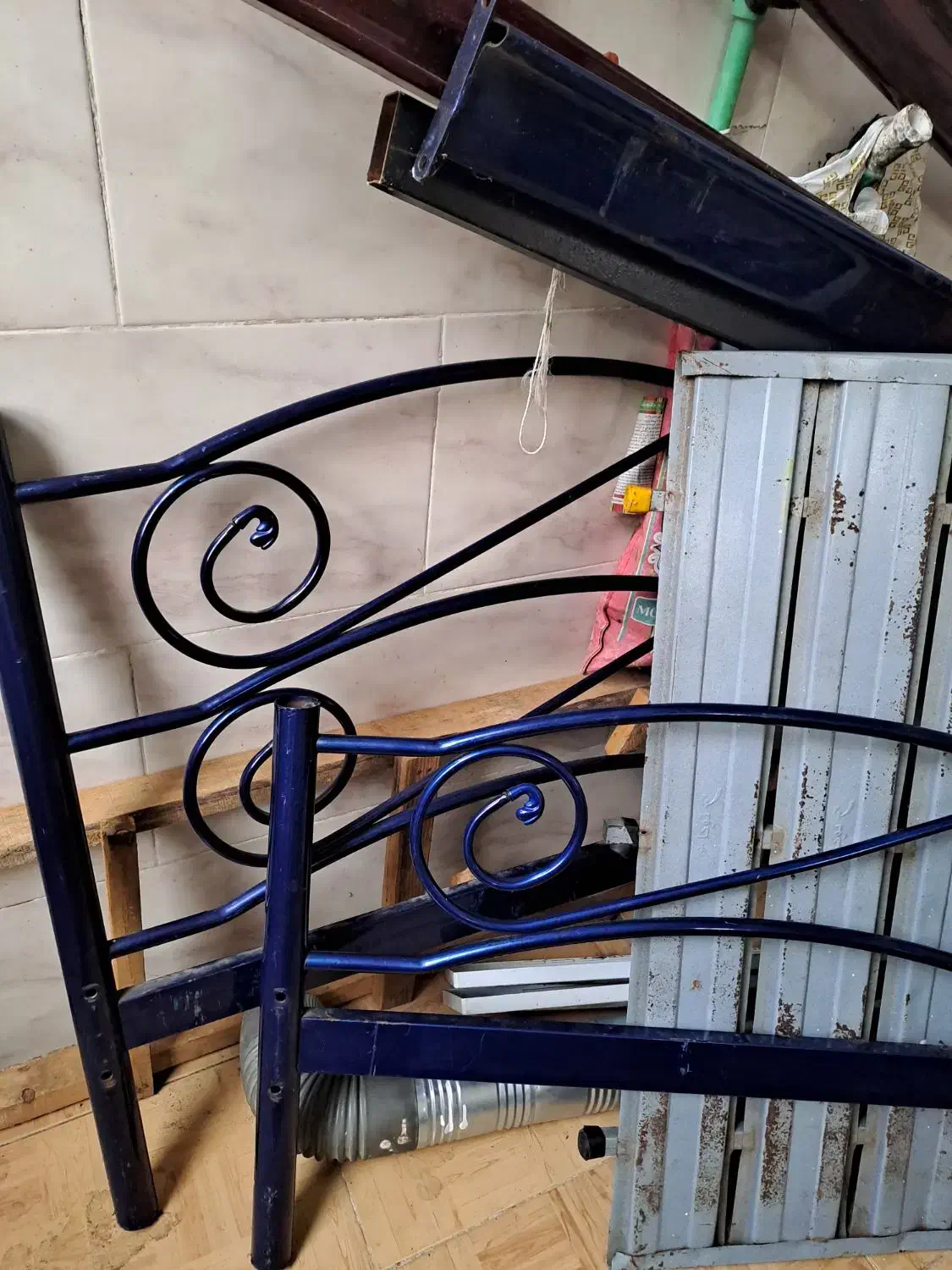 تخت خواب|تخت و سرویس خواب|آستانه اشرفیه, |دیوار