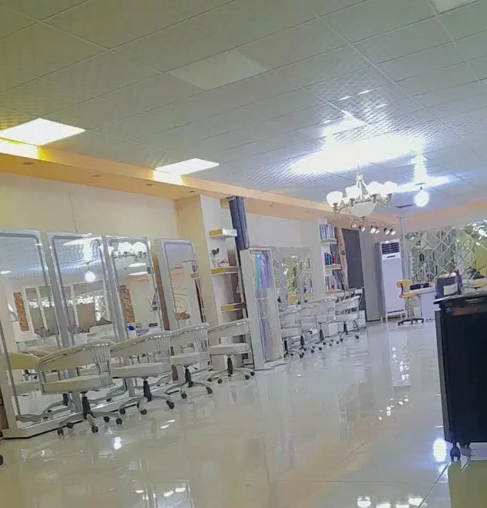 تـخفیف و فرصت شـگفت انگیز کاشت ناخن|خدمات آرایشگری و زیبایی|جیرفت, |دیوار