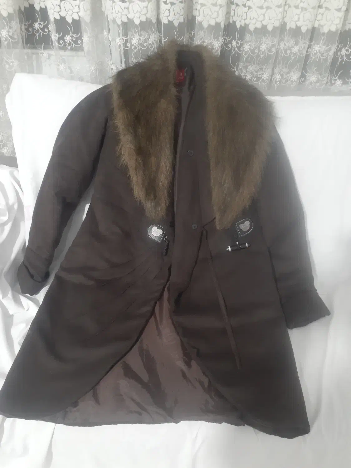 پالتوی خز دار|لباس|فردوسیه, |دیوار